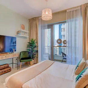 Durrani Homes - Luxurious Near Mall With Pool View شقة